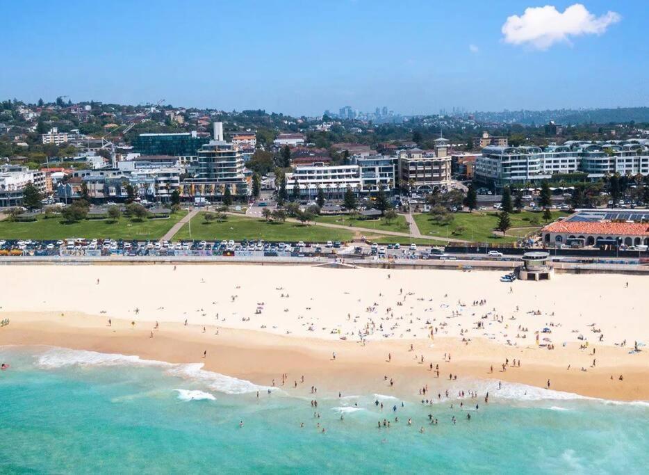 Bondi Beach Waves Beachfront Apartment Сидней Экстерьер фото